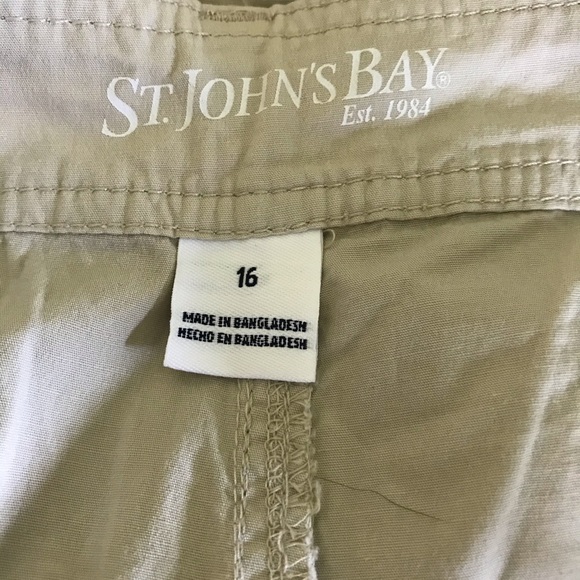 St. John’s Bay Cotton Capris - Picture 7 of 8